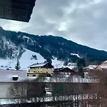 Apartamento Fedelia A Vicino Al Centro Tarvisio